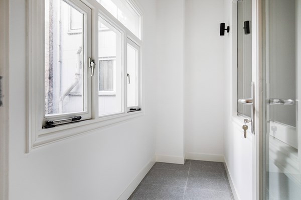 Medium property photo - Nieuwezijds Voorburgwal 154B, 1012 SJ Amsterdam